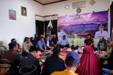 Berkunjung Ke Tombolopao, Bupati Gowa Sampaikan Program Prioritasnya Hingga Serap Kebutuhan Warga