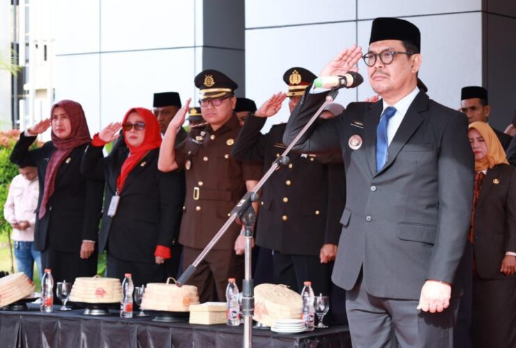 Wabup Edy Manaf Pimpin Upacara Peringatan Hari Pahlawan